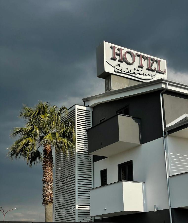 Hotel Cristian Giugliano In Campania Esterno foto